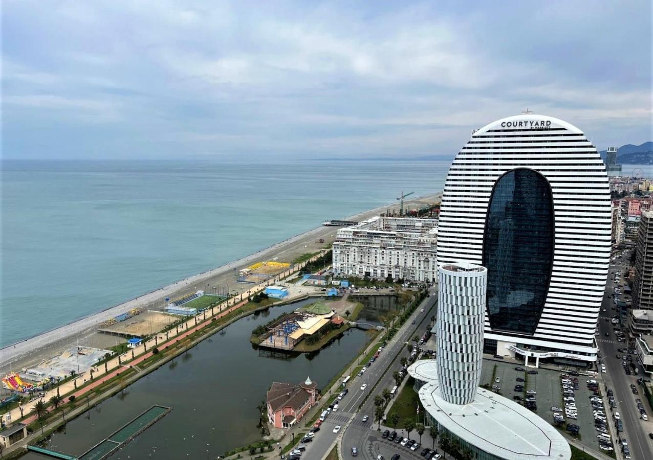 Luxury Sea View Apartments In Orbi City Батуми Экстерьер фото
